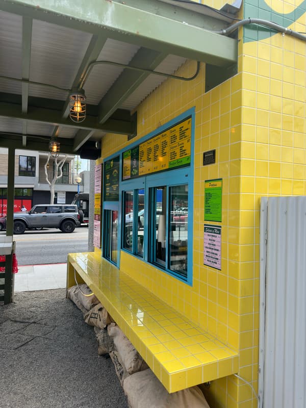 Guac Daddy Cantina