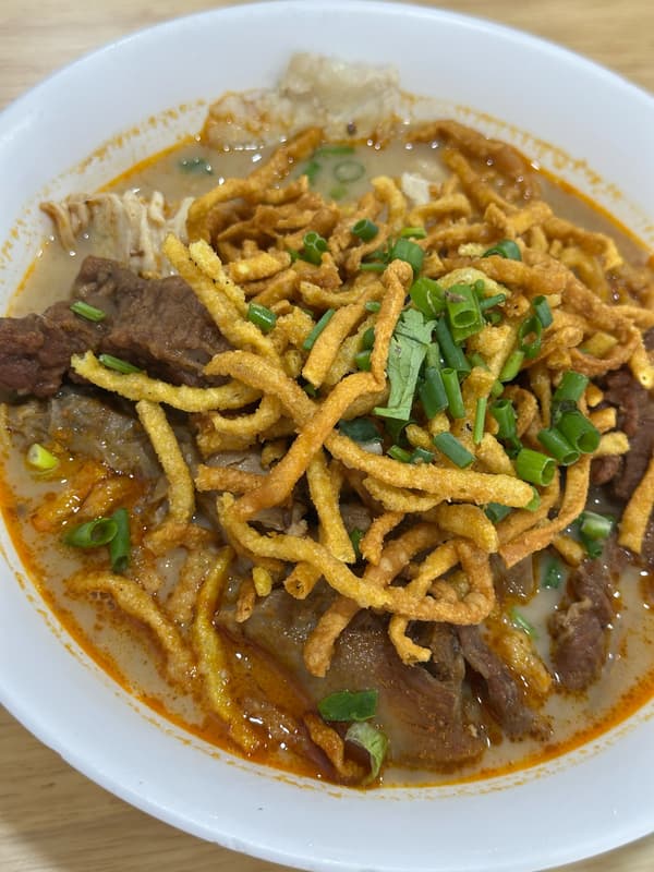 Khao Soi Lung Prakit Kad Gom