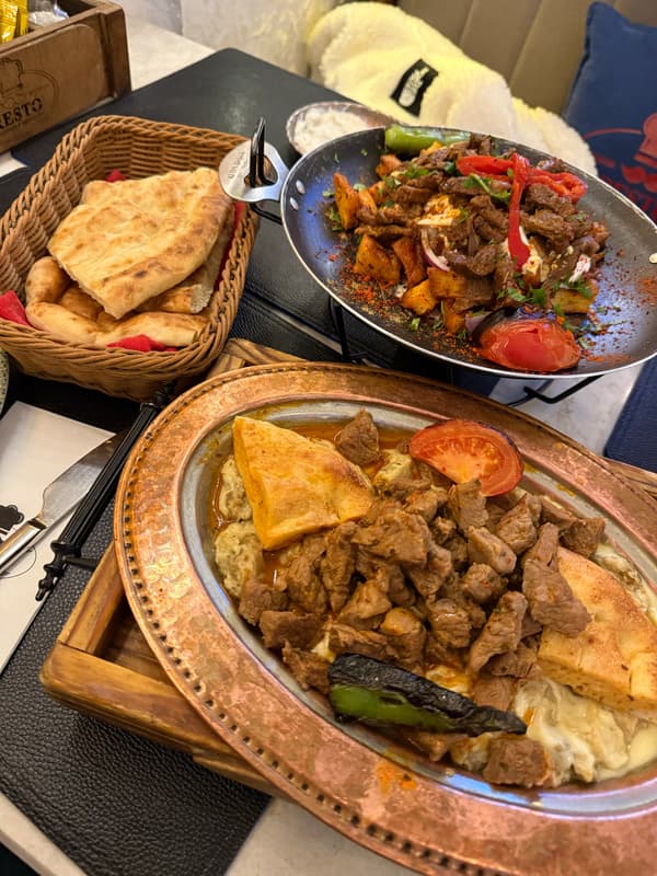 Resto Food Drinks